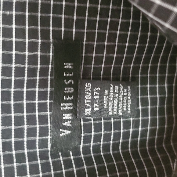 VanHuesen black and white shirt - Picture 4 of 7